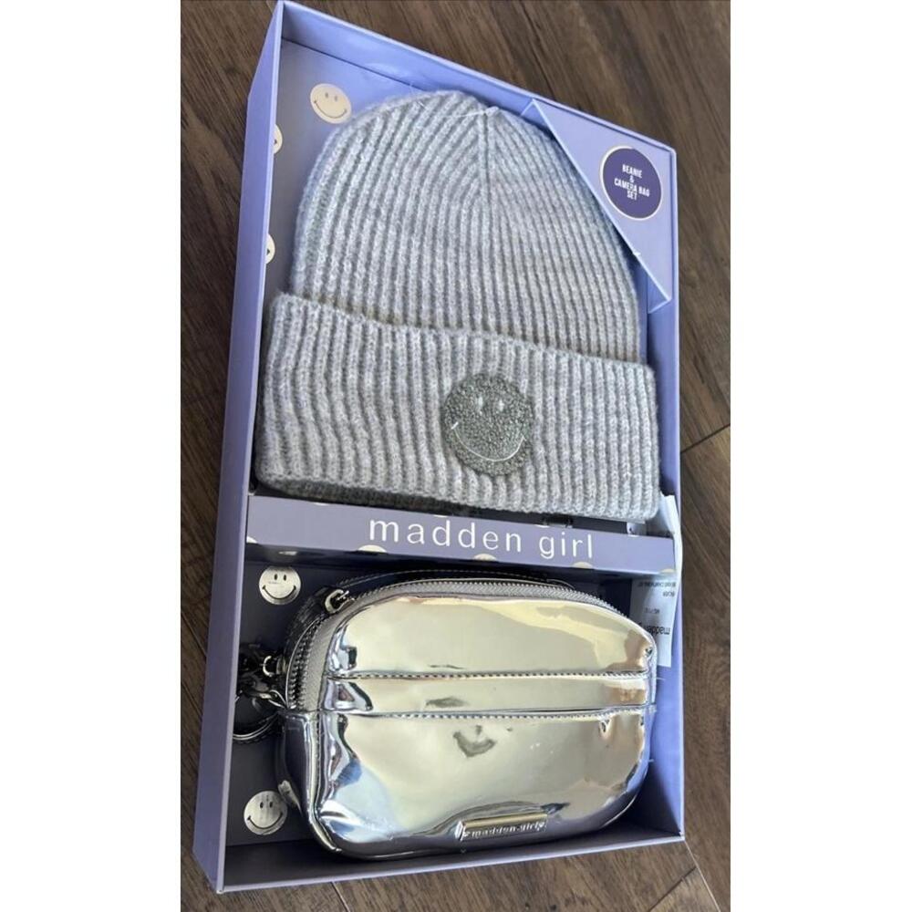 Madden Girl Gray Smiley Face Beanie & Camera Bag Silver Crossbody Purse Gift Set